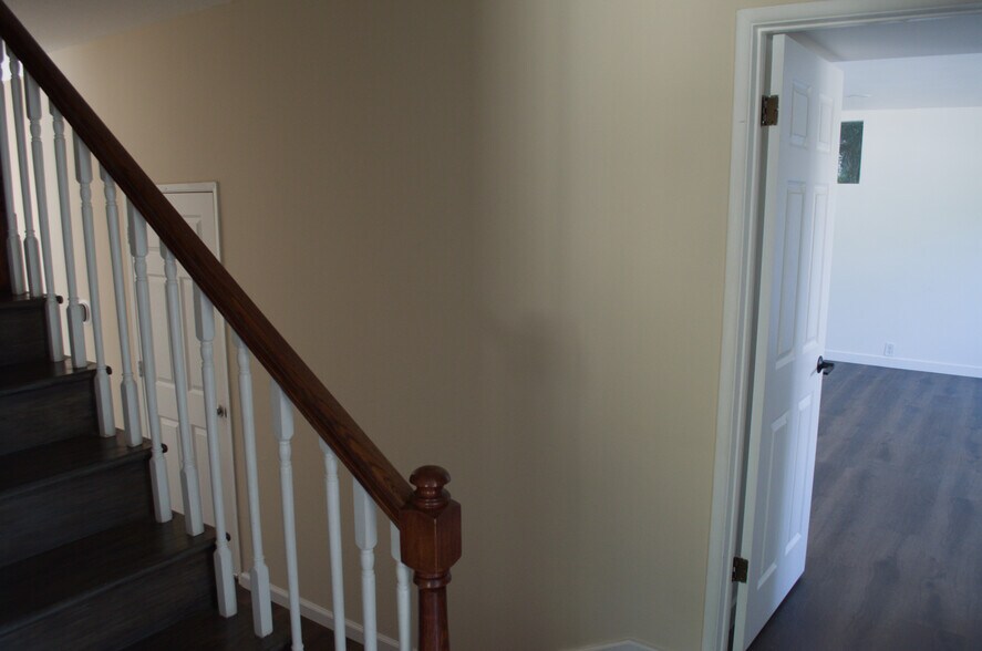 Building Photo - 22234 Miston Dr