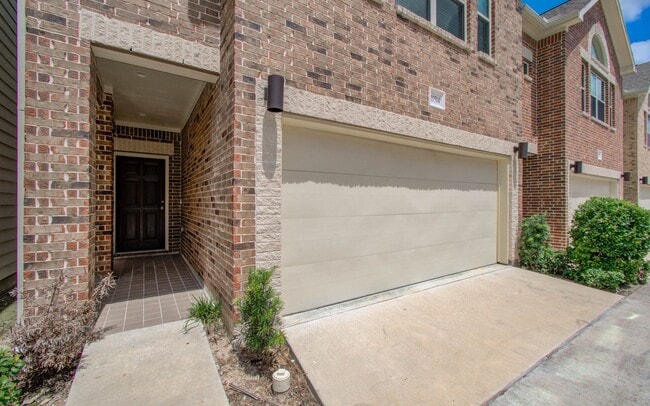 Building Photo - 11514 Main Cypress Dr
