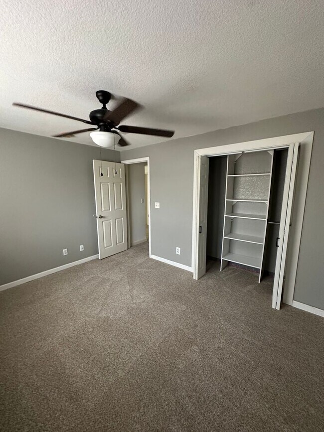 Building Photo - Beautiful Updated 5 Bedroom Home - Derby ,KS