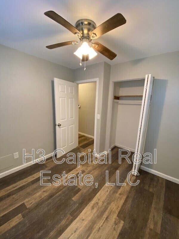 Building Photo - 3218 Kilarney Dr
