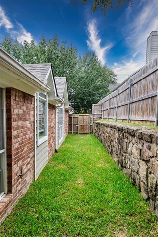 Building Photo - 5016 Enclave Ct