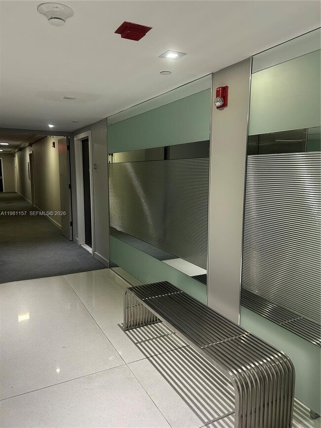 Building Photo - 20301 W Country Club Dr