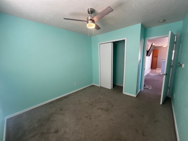 Building Photo - Charming 2 Bedroom 2 Bathroom Home With A ...