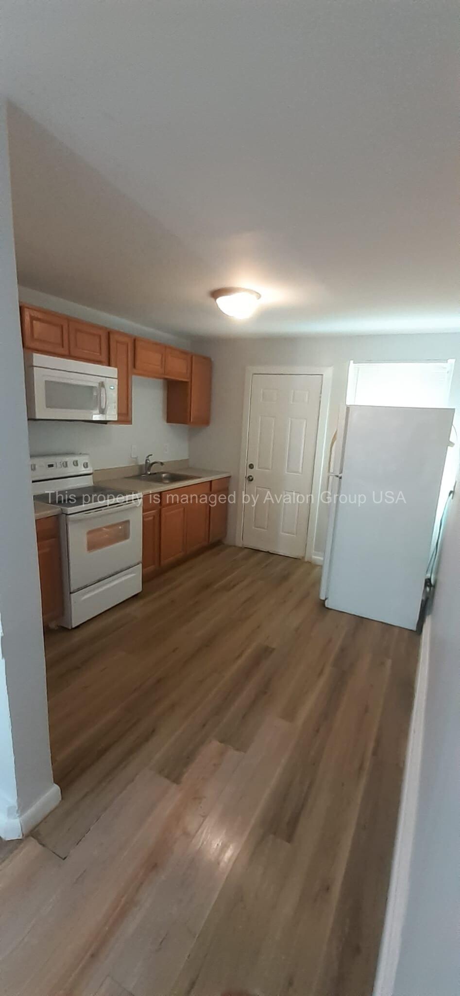 Building Photo - 610 W 18th St