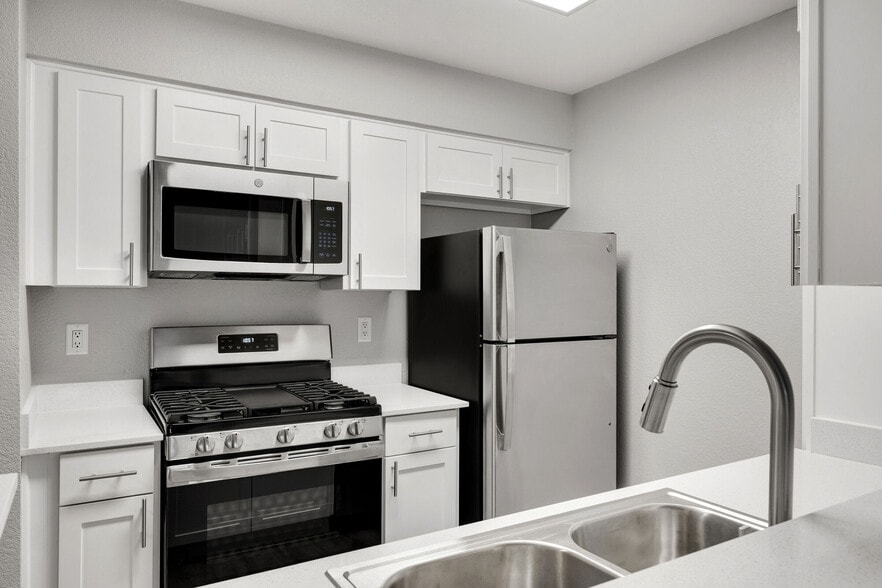 The Sycamores 901 Sara Ct Vacaville CA 95687 Apartment Finder