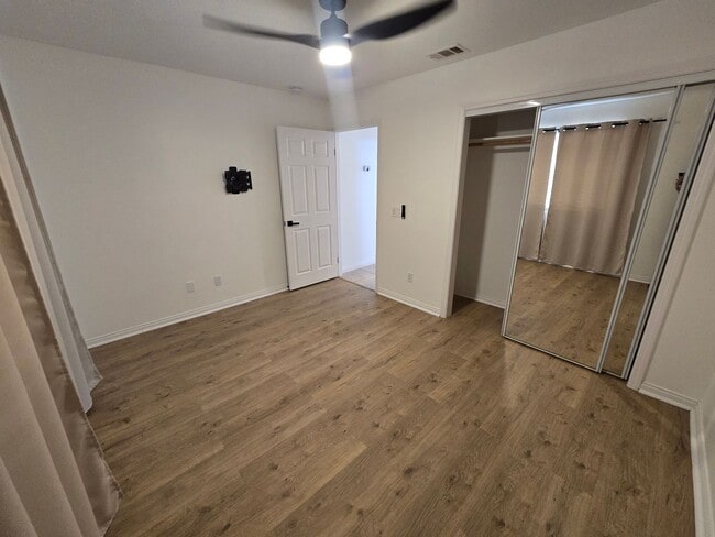 Building Photo - 711 Willie Way