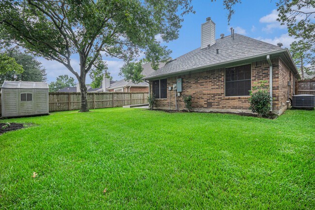 Building Photo - 14335 Fair Knoll Way