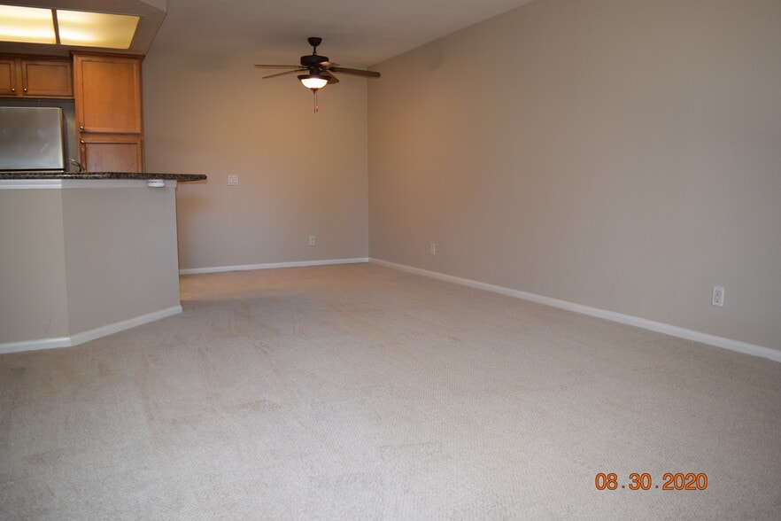 Building Photo - 12530 Carmel Creek Rd