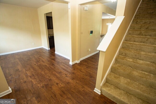 Building Photo - 141 Westin Way