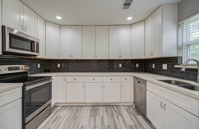 Building Photo - 11403 Braewick Dr