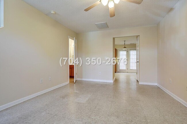 Building Photo - 1308 S Hayne St