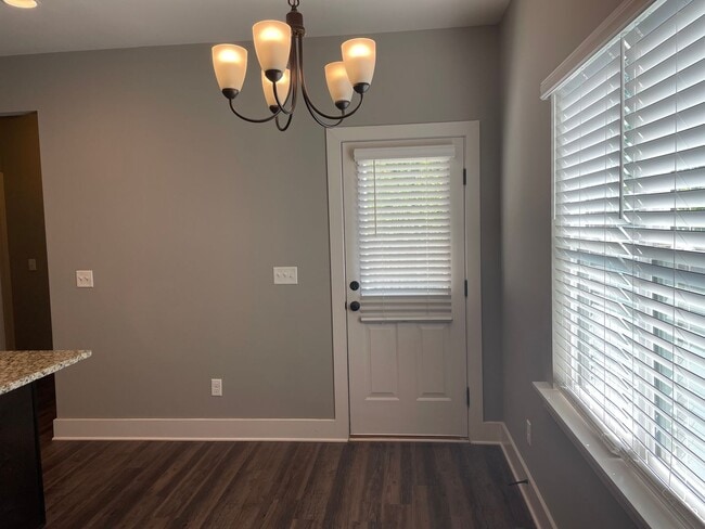 Building Photo - 3 Bedroom Home With Spacious Garage and Fenced Backyard!