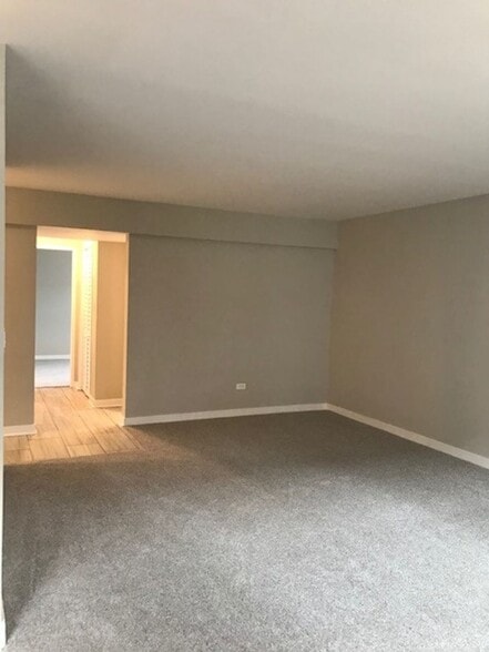 Building Photo - 2349 W Jarvis Ave