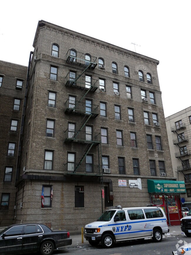 Building Photo - 2115-2119 Ryer Ave