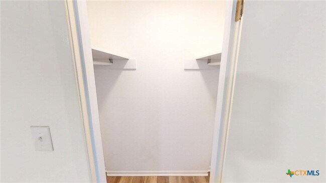 Building Photo - 4118 Ermine Trail