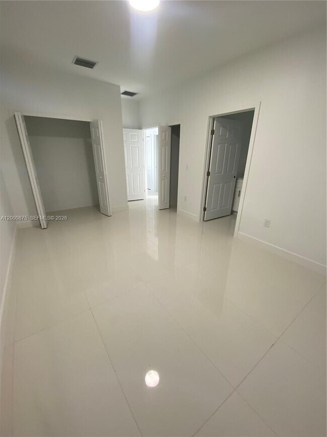 Building Photo - 1851 Wilmington St