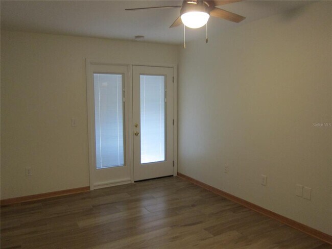 Building Photo - 7023 SW 21st Ln