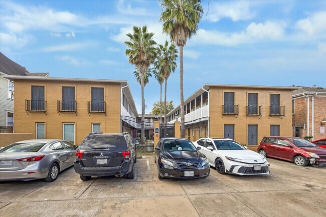 Building Photo - 3618 Garrott St