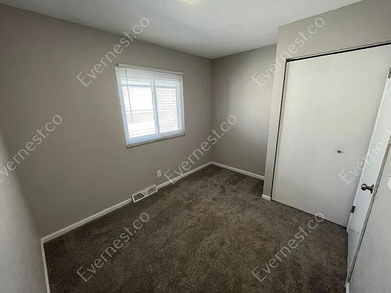 Building Photo - 3629 Waldorf Dr