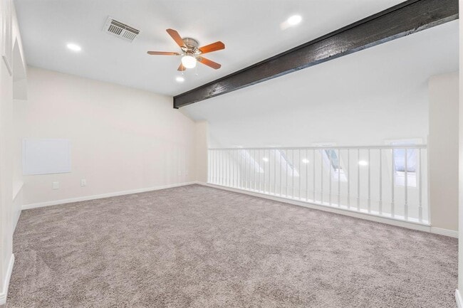 Building Photo - 49 W Southfork Pines Cir