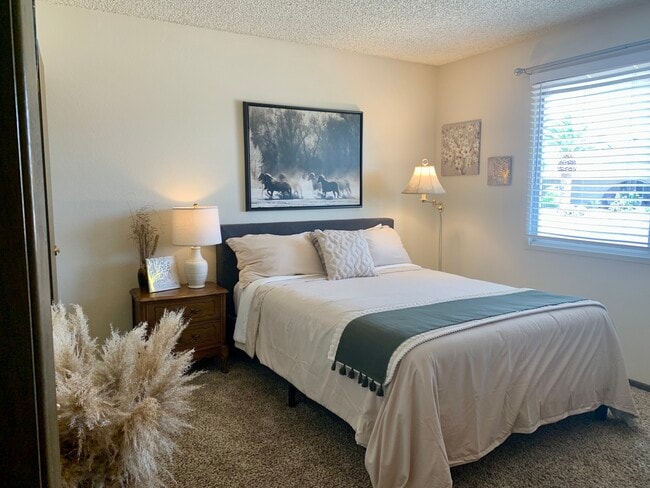 Building Photo - 12414 W Nugget Ct