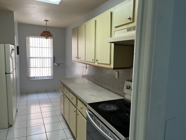 Building Photo - 7355 W 4th Ave