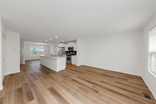 Building Photo - 2305 Upland Rd