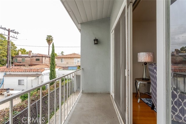 Building Photo - 204 S Arnaz Dr