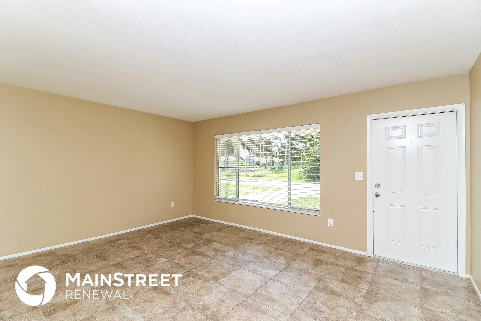 Building Photo - 3685 Avanti Cir