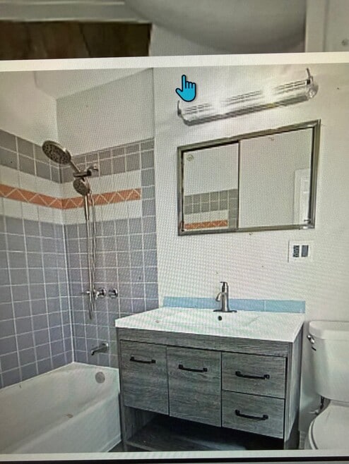Building Photo - 9862 Dewey Dr