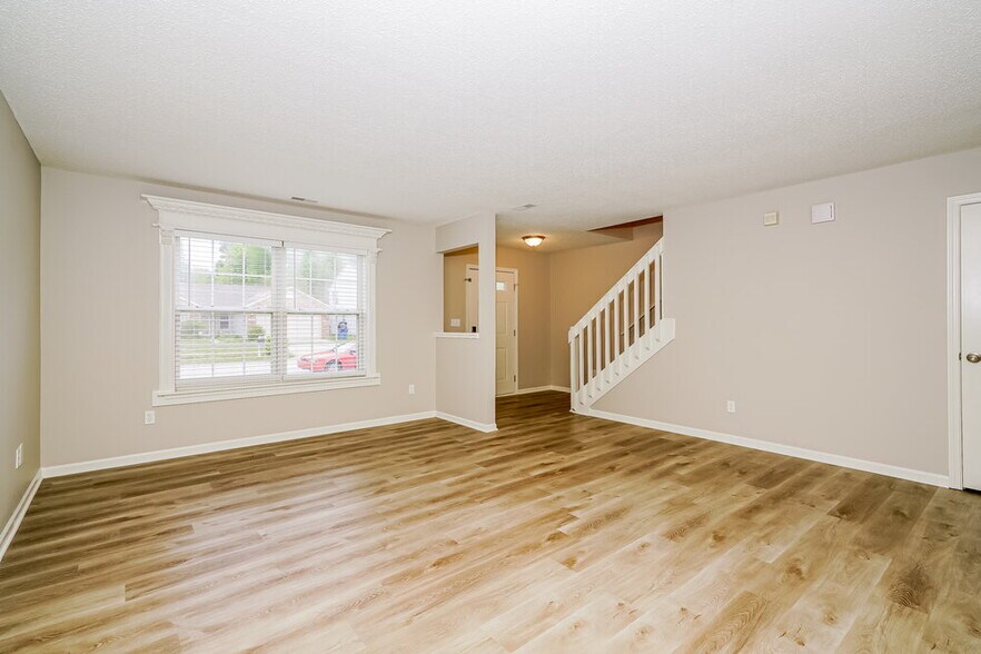 Building Photo - 9005 Lighthorse Dr