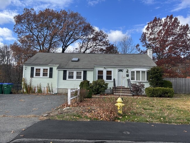 Primary Photo - 44 Carroll Ave