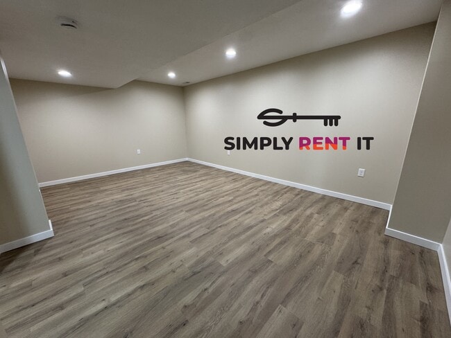 Building Photo - All Utilities, Lower-Level Living Space in Owner Occupied Home