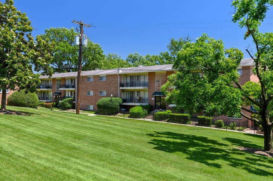 Capital Crossing Apartments 3930 Suitland Rd Suitland MD 20746