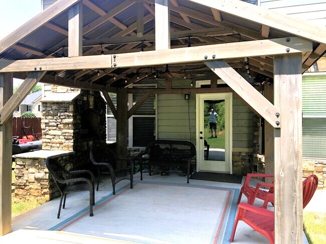 Building Photo - 417 Ripsaw Ct