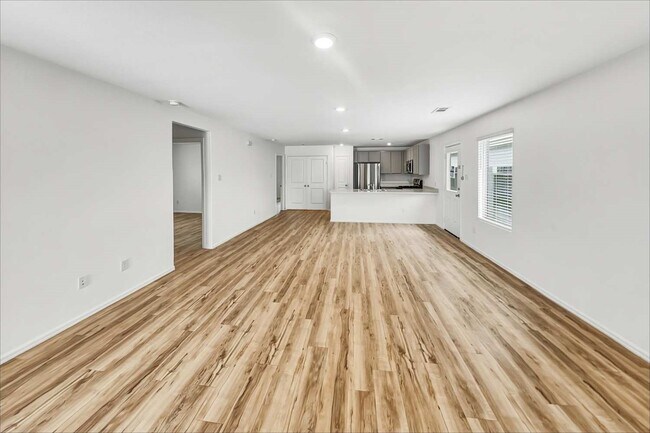 Building Photo - 22259 Stoney Ravine Dr