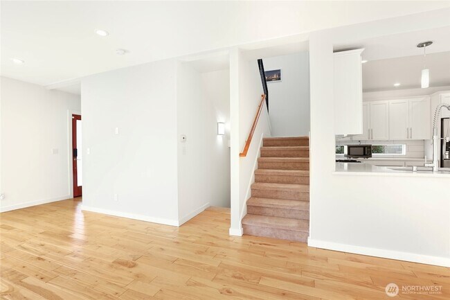 Building Photo - 2816 14th Ave W