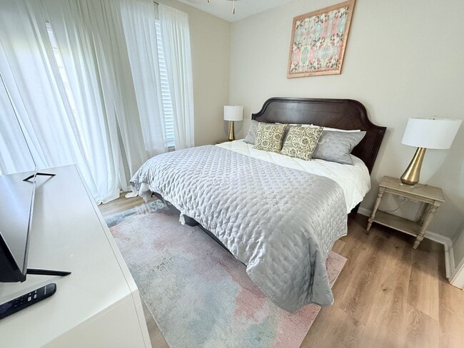 Building Photo - 3BR/3BA For Rent