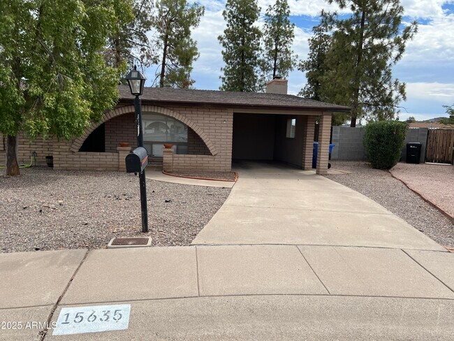 Primary Photo - 15635 North 21st St