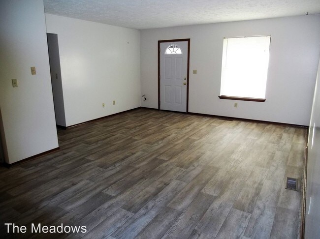Building Photo - 1501 Meadow Trace Dr