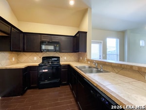 Building Photo - 143 Creekside Villa Dr