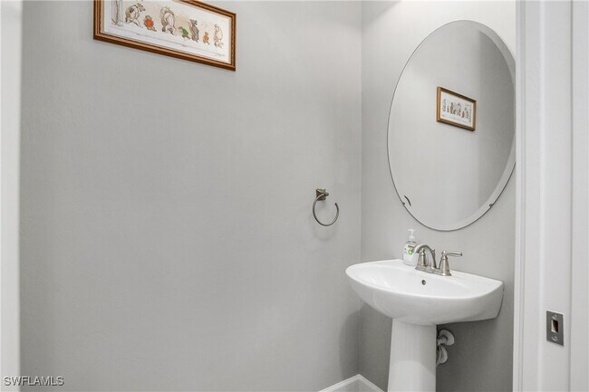 Building Photo - 9126 Trivoli Ter