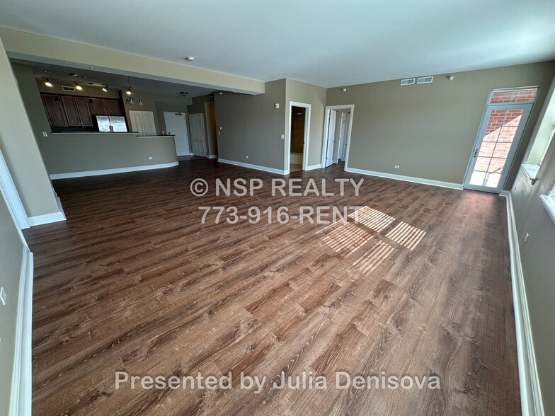 Building Photo - 1 Itasca Pl