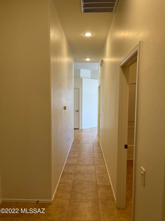 Building Photo - 5320 W Christmas Cholla St