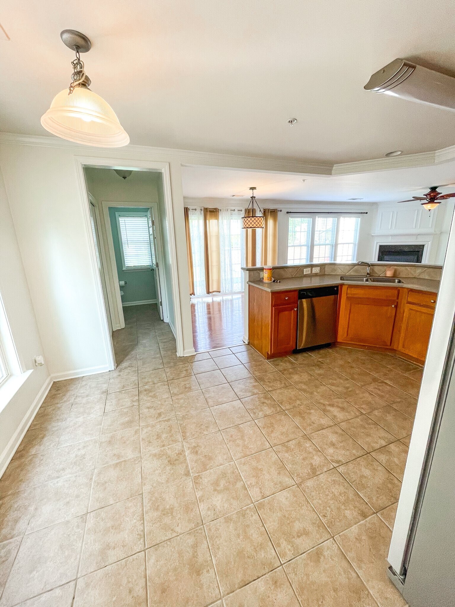 Building Photo - 282 Balaban Cir