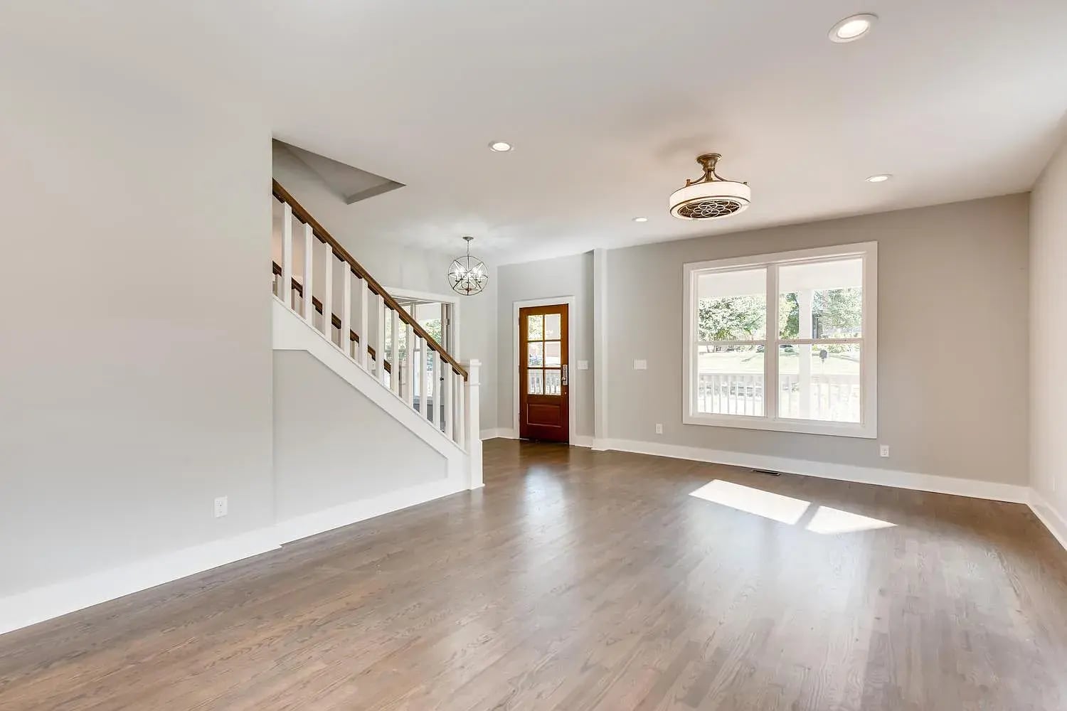 Building Photo - 1110 Chester Ave