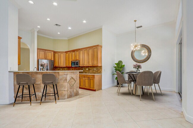 Building Photo - 9400 Briarcliff Trace