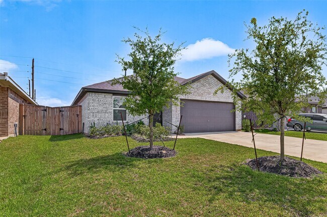 Building Photo - 6326 Linden Leaf Dr