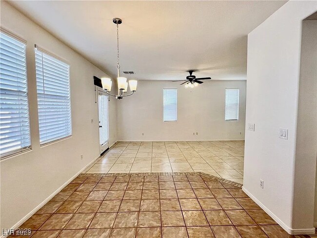 Building Photo - 732 Blue Barrel St