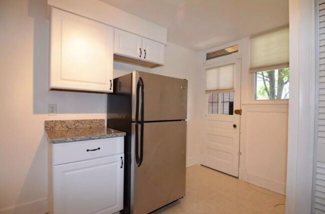 Building Photo - 1333 22nd St NW
